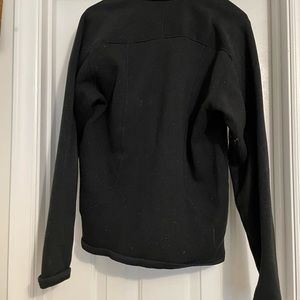 Black mens 1/4 zip Patagonia pullover